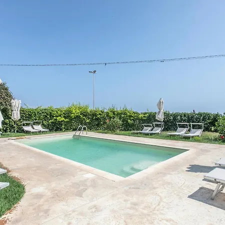 Apartment Carrubo *
